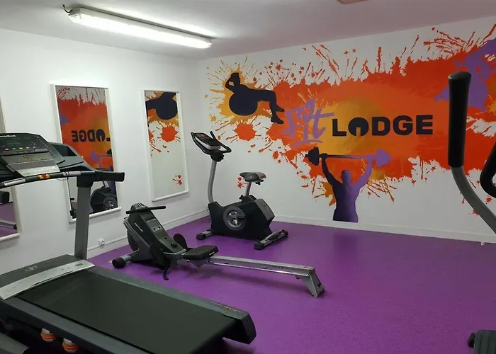 Eastlodge Lyon Est Eurexpo فندق