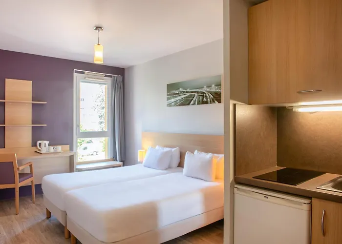 Hotel Eastlodge Lyon Est Eurexpo