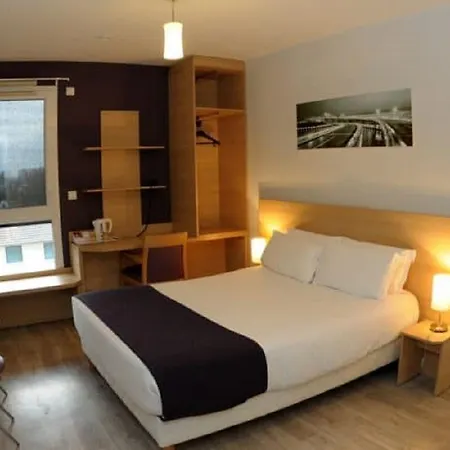 ホテル Eastlodge Lyon Est Eurexpo