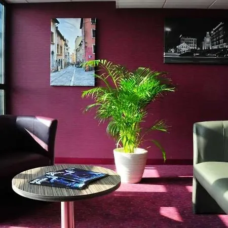 Eastlodge Lyon Est Eurexpo Hotel 3*