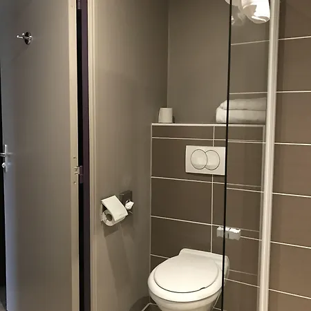 Отель Eastlodge Lyon Est Eurexpo 3*