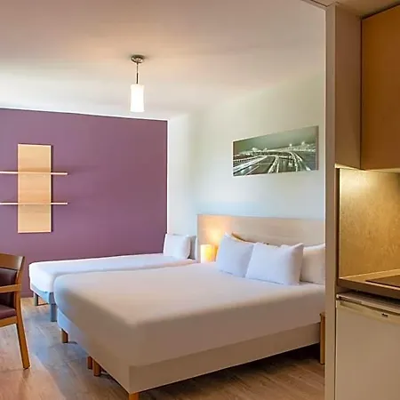 Eastlodge Lyon Est Eurexpo Hotel 3*