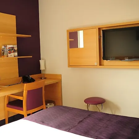 Eastlodge Lyon Est Eurexpo 3* サン・プリエスト
