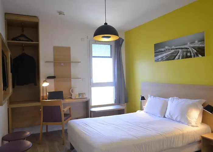 Eastlodge Lyon Est Eurexpo Hotel